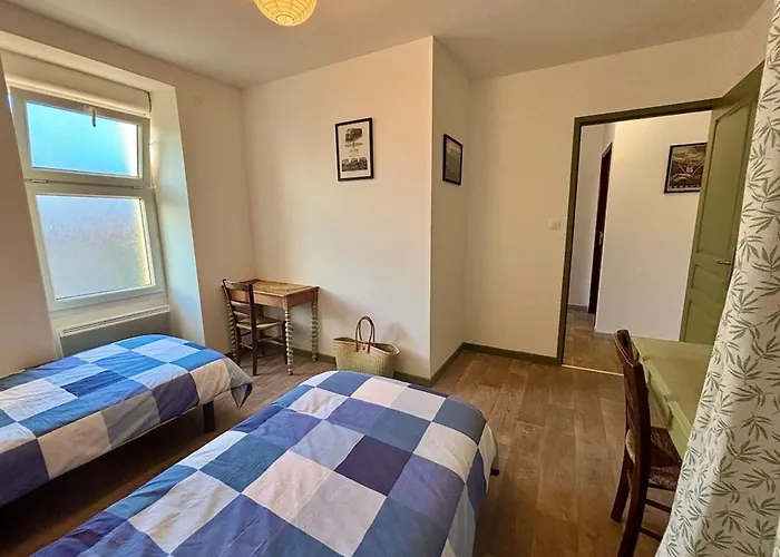 Le Faubourg Сasa de vacaciones Saint-Jean-dʼAngély