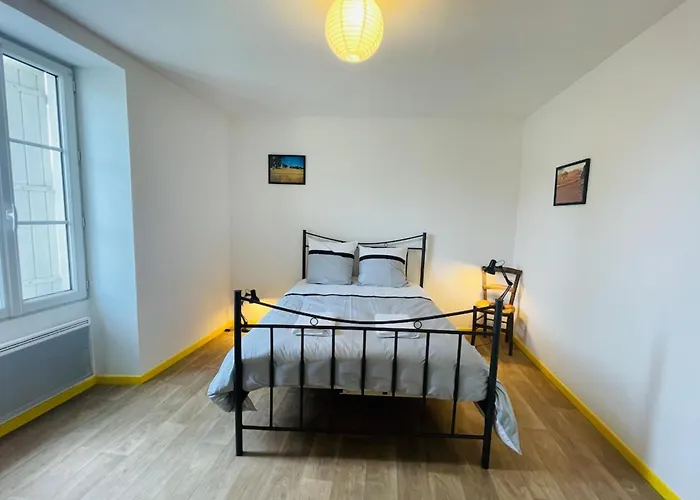 Le Faubourg * Saint-Jean-dʼAngély