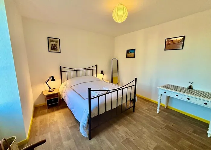 Le Faubourg * Saint-Jean-dʼAngély